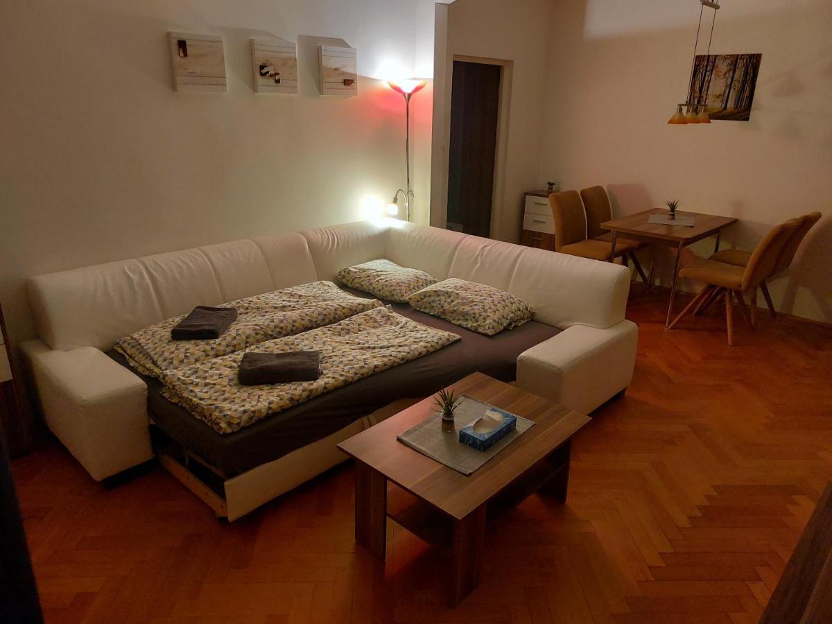 Apartman Merry Bratislava Extérieur photo